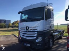 Mercedes container truck