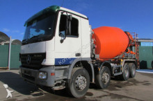 camion Mercedes 3241 B 8x4 BB Liebherr 9 m³ Nr: 056