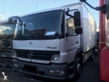 camión furgón caja polyfond Mercedes
