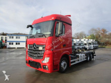 Mercedes chassis truck