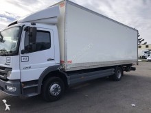 camión furgón caja polyfond Mercedes