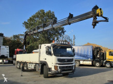camión caja abierta Volvo