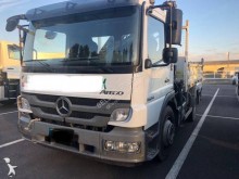 camion benne Mercedes