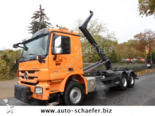 Mercedes skip truck