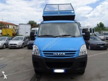 camión furgón Iveco
