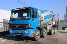 camion béton toupie / Malaxeur Mercedes