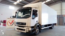 camion fourgon déménagement Volvo