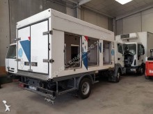 Nissan mono temperature refrigerated truck