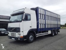 camion bétaillère Volvo