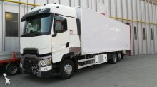 Renault insulated truck