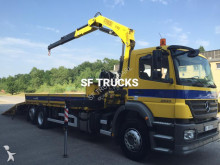 camion porte engins Mercedes
