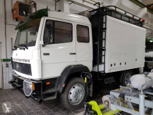 Mercedes box truck