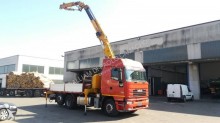 camión volquete Iveco
