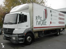 camión furgón Mercedes