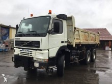 camión volquete bilateral Volvo