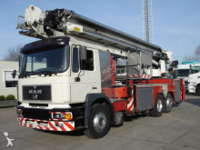 camión bomberos MAN