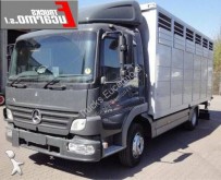 camión para ganado Mercedes