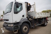 camión volquete trilateral Renault