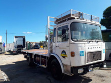 camión caja abierta estándar Saviem