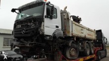 camión volquete bilateral Mercedes