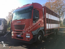 camión para ganado bovino Iveco
