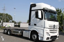 Mercedes chassis truck