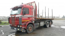 camión maderero Scania