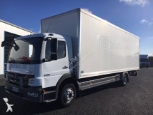 camión furgón caja polyfond Mercedes