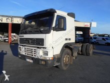 camión chasis Volvo