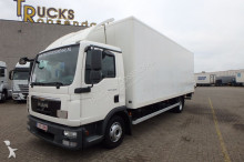 camion fourgon MAN