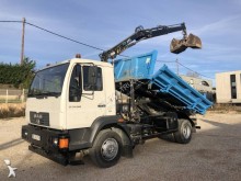 MAN LE 14.220 truck