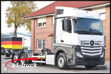 Mercedes chassis truck