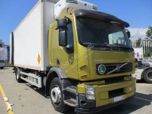camión frigorífico Volvo