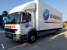camion fourgon Mercedes