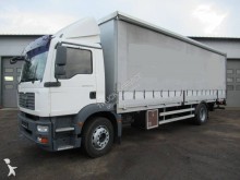 MAN tautliner truck