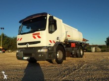 camión cisterna hidrocarburos Renault
