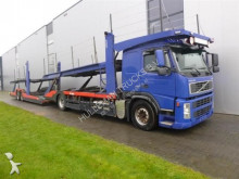 camión portacoches Volvo
