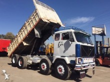 camion benne Volvo
