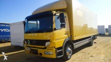 camión Mercedes Atego 1222