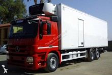 camión Mercedes Actros 2548
