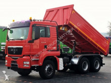 camion tri-benne MAN