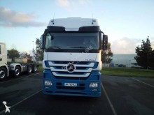 camión Mercedes Actros 2546