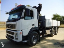 camión caja abierta Volvo