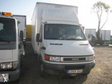 camión furgón Iveco