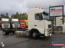 camión chasis Volvo