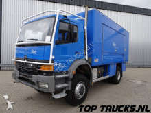 vrachtwagen Mercedes Atego 1823