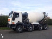 camión hormigón cuba / Mezclador Iveco