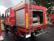 camion camion-citerne feux de forêts Mercedes