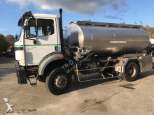 camion citerne alimentaire Mercedes