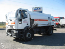 camión cisterna hidrocarburos Iveco